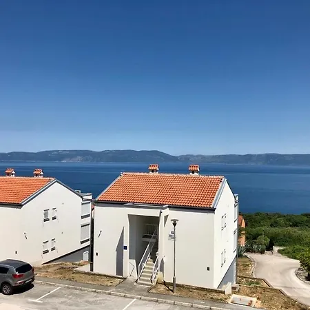 Anna Apartment