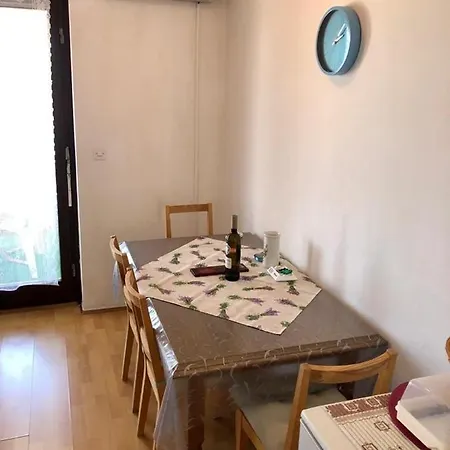 Apartment Anna Ravni